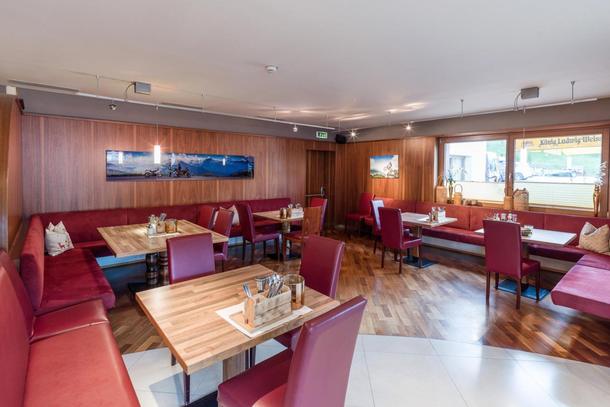 Das Sonnleiten Ski- Und Motorradhotel Bruck Im Zillertal Bruck am Ziller Екстериор снимка