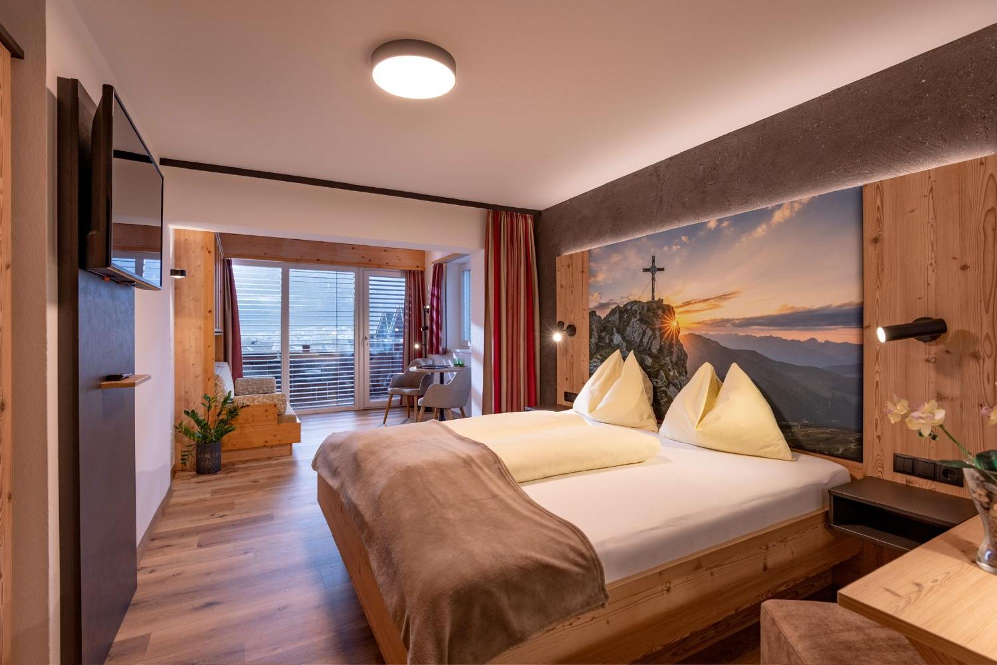 Das Sonnleiten Ski- Und Motorradhotel Bruck Im Zillertal Bruck am Ziller Екстериор снимка