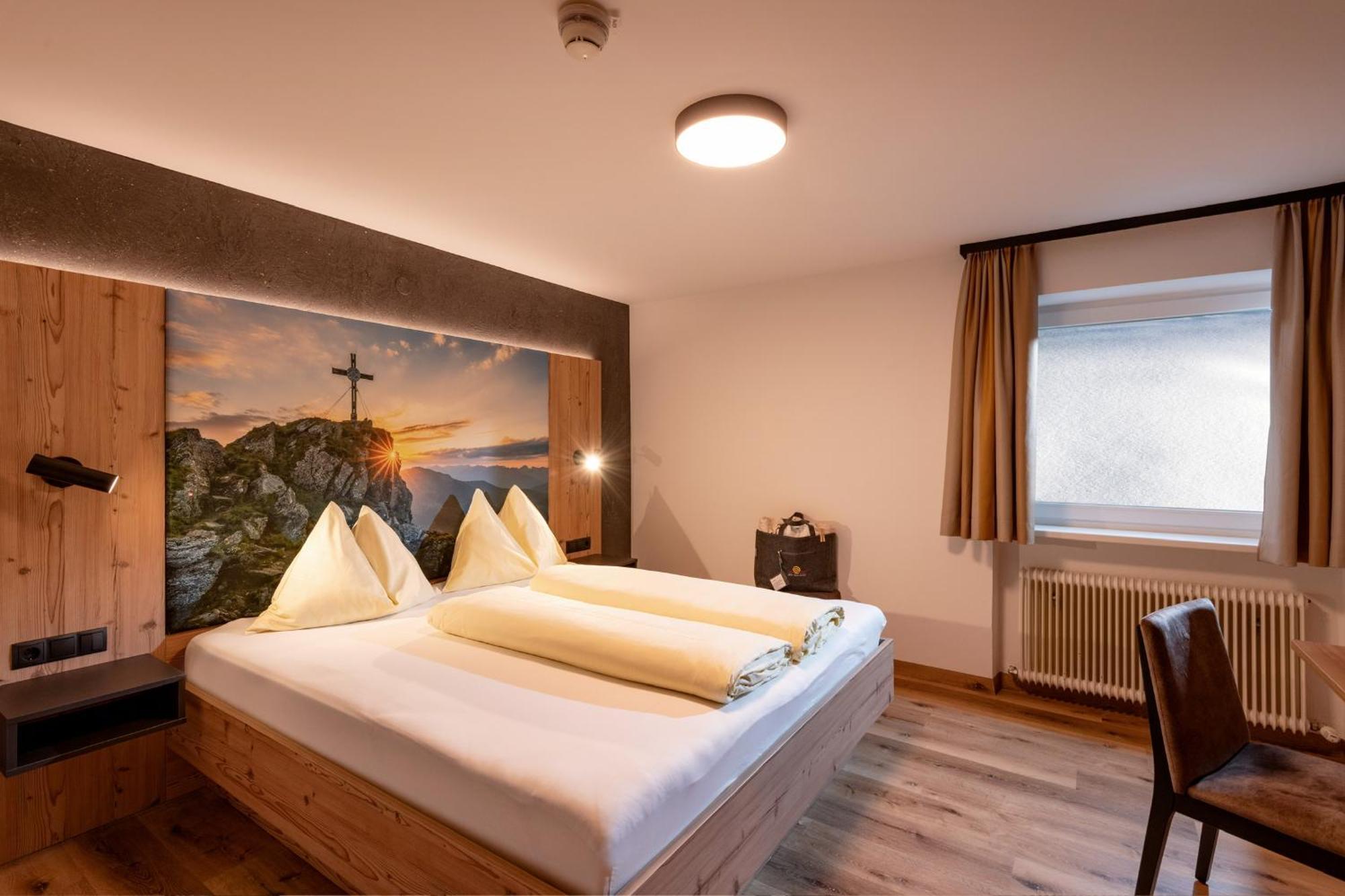 Das Sonnleiten Ski- Und Motorradhotel Bruck Im Zillertal Bruck am Ziller Екстериор снимка