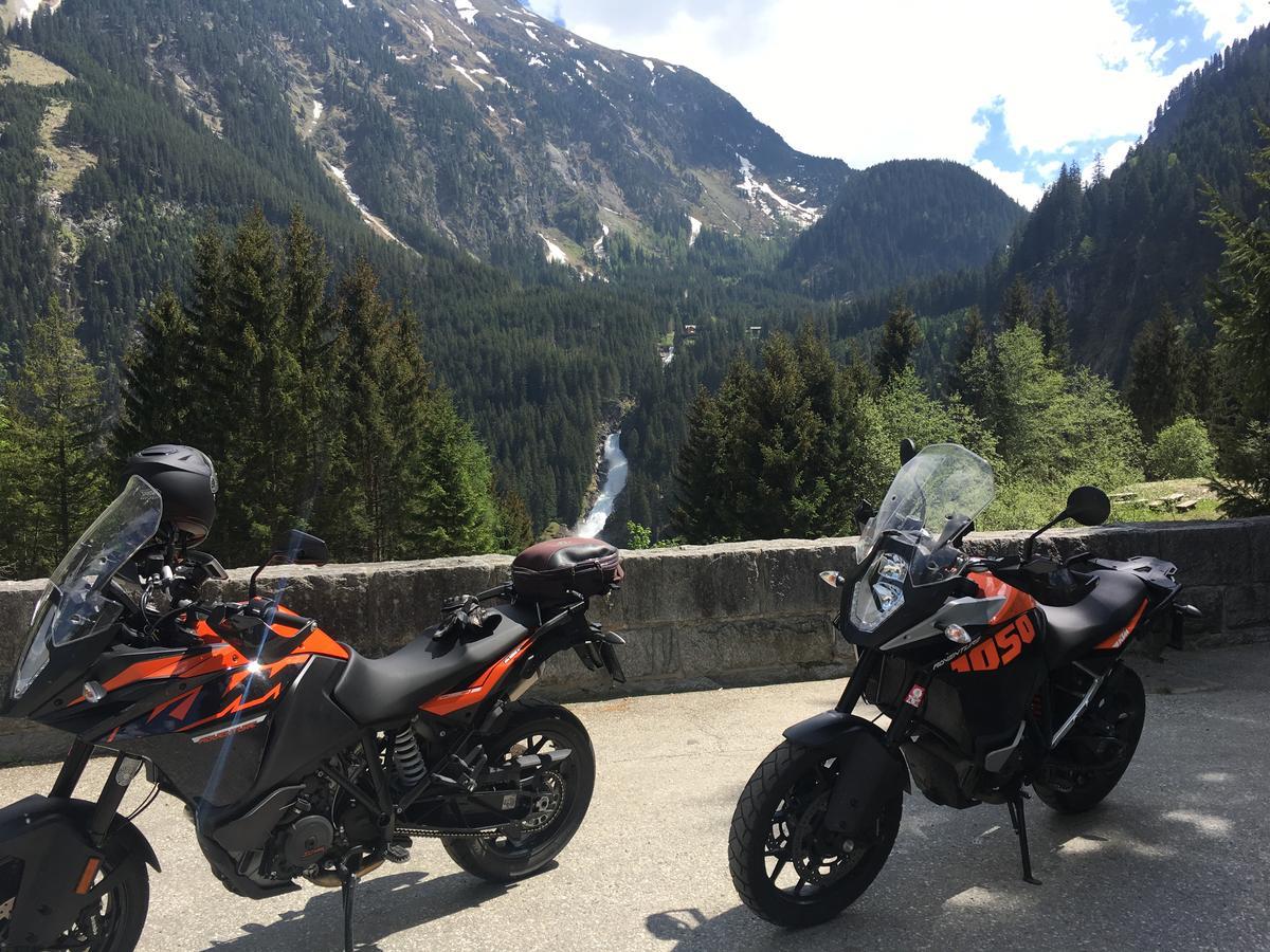 Das Sonnleiten Ski- Und Motorradhotel Bruck Im Zillertal Bruck am Ziller Екстериор снимка